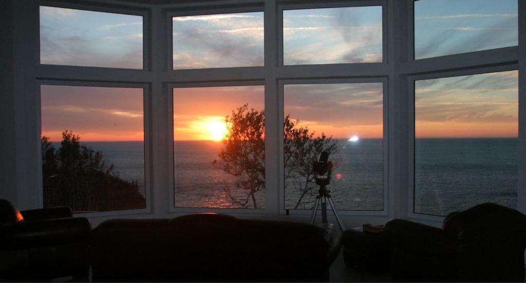 Cliffside Bed & Breakfast Culloden Exterior photo